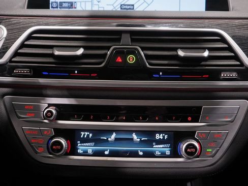 Used 2022 BMW 740i w/ M Sport Package image 13