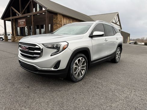 Used 2020 GMC Terrain SLT w/ Preferred Package image 2