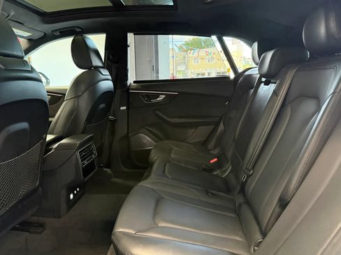 Used 2019 Audi Q8 Prestige AWD/4WD image 28