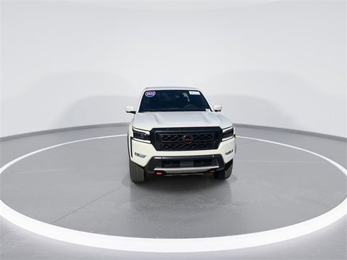 Used 2024 Nissan Frontier PRO-4X w/ Pro Convenience Package image 2