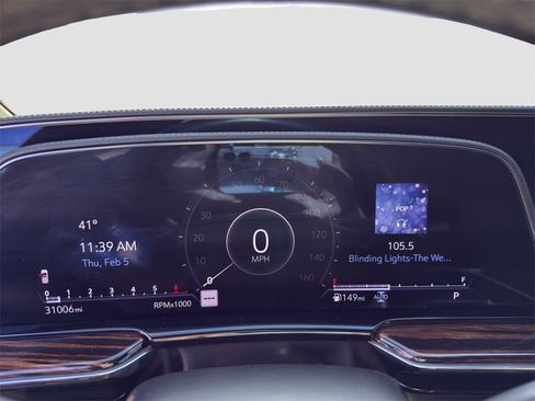 Used 2023 Cadillac Escalade Premium Luxury image 8