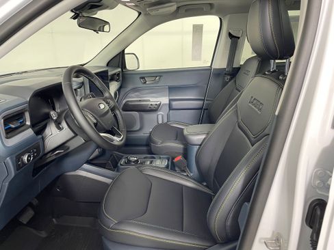 New 2025 Ford Maverick Lobo image 2