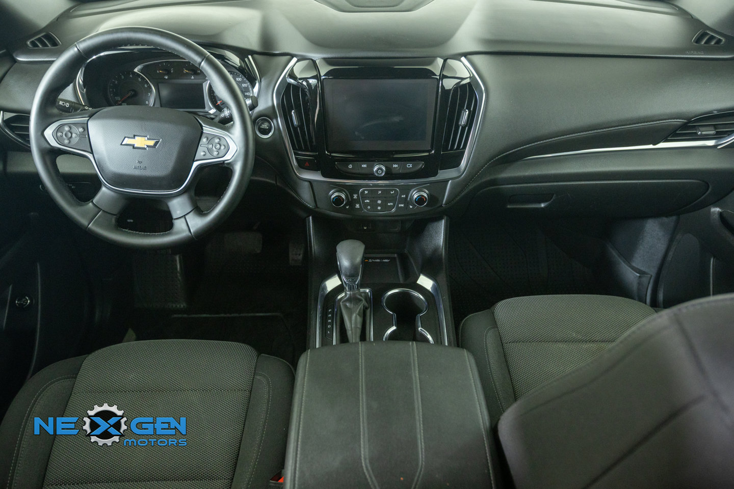 Used 2023 Chevrolet Traverse LT w/ LPO, Floor Liner Package AWD/4WD image 33