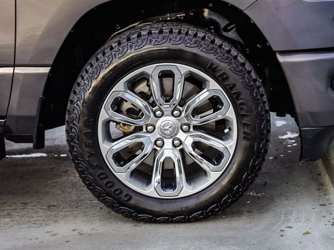 Used 2023 RAM 1500 Laramie image 11