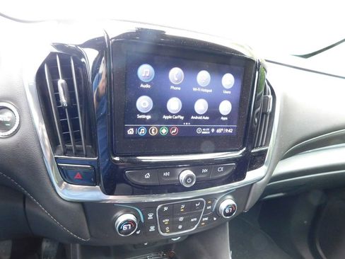 Certified 2023 Chevrolet Traverse LT image 9