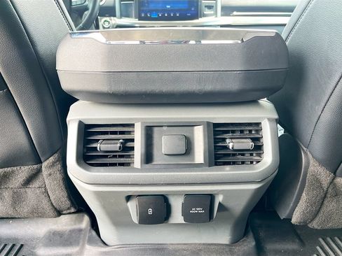 Used 2023 Ford F150 Lariat AWD/4WD image 26