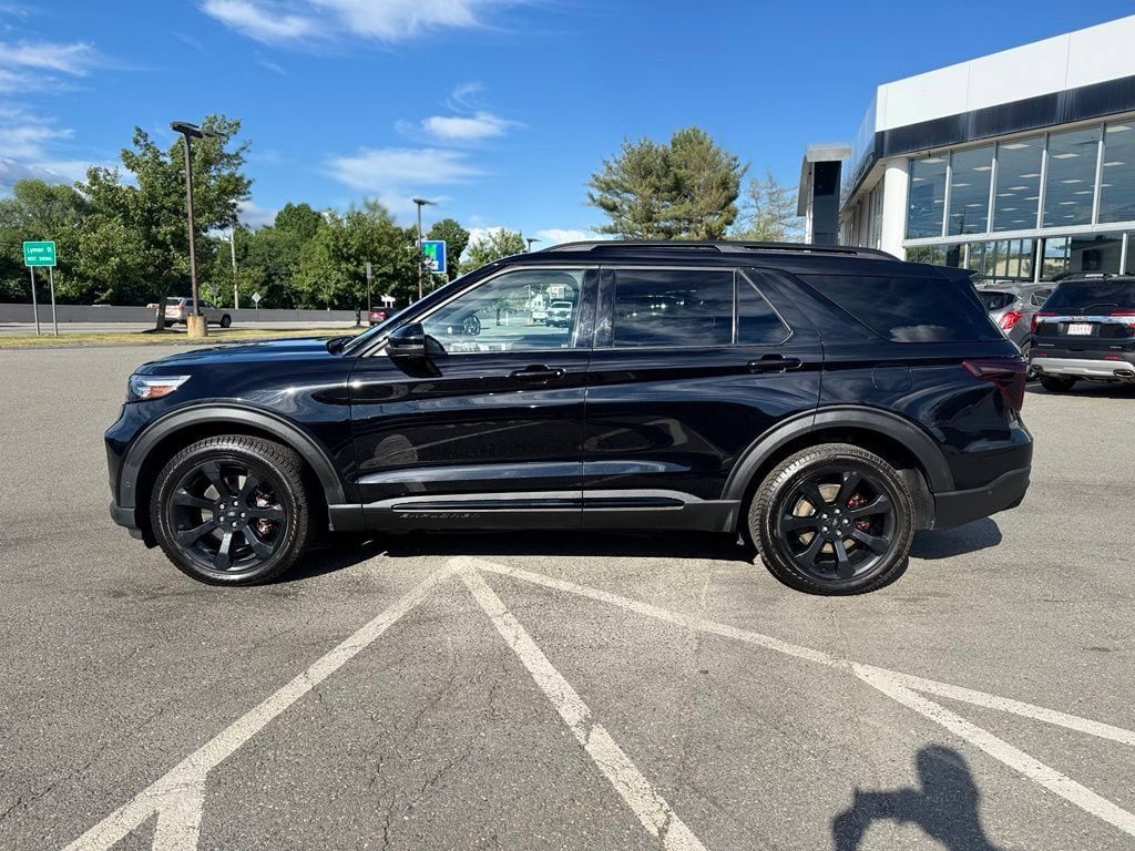 Used 2023 Ford Explorer ST w/ Technology Package AWD/4WD image 2