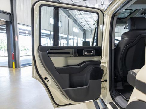 Used 2025 INEOS Grenadier AWD/4WD image 29