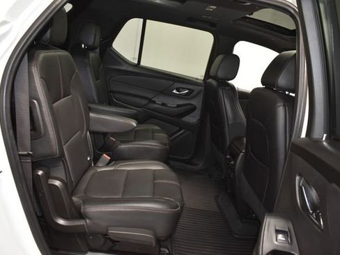Certified 2023 Chevrolet Traverse RS AWD/4WD image 36