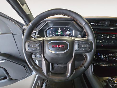 Certified 2025 GMC Sierra 1500 AT4 w/ Technology Package AWD/4WD image 13