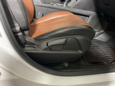 Used 2017 GMC Terrain SLT w/ Open Road Package image 37