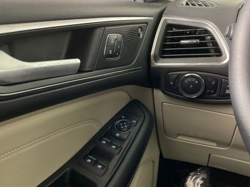 Used 2024 Ford Edge Titanium w/ Equipment Group 301A image 19