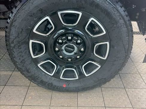 New 2026 Ford F250 Platinum image 9