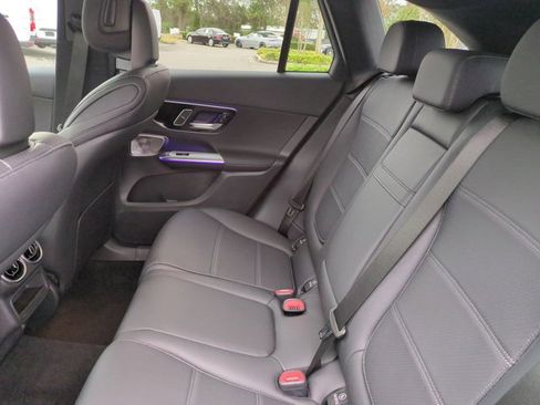 Used 2026 Mercedes-Benz GLC 300 image 14