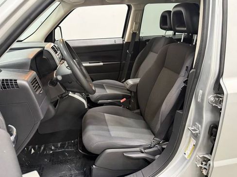 Used 2008 Jeep Patriot Sport AWD/4WD image 13