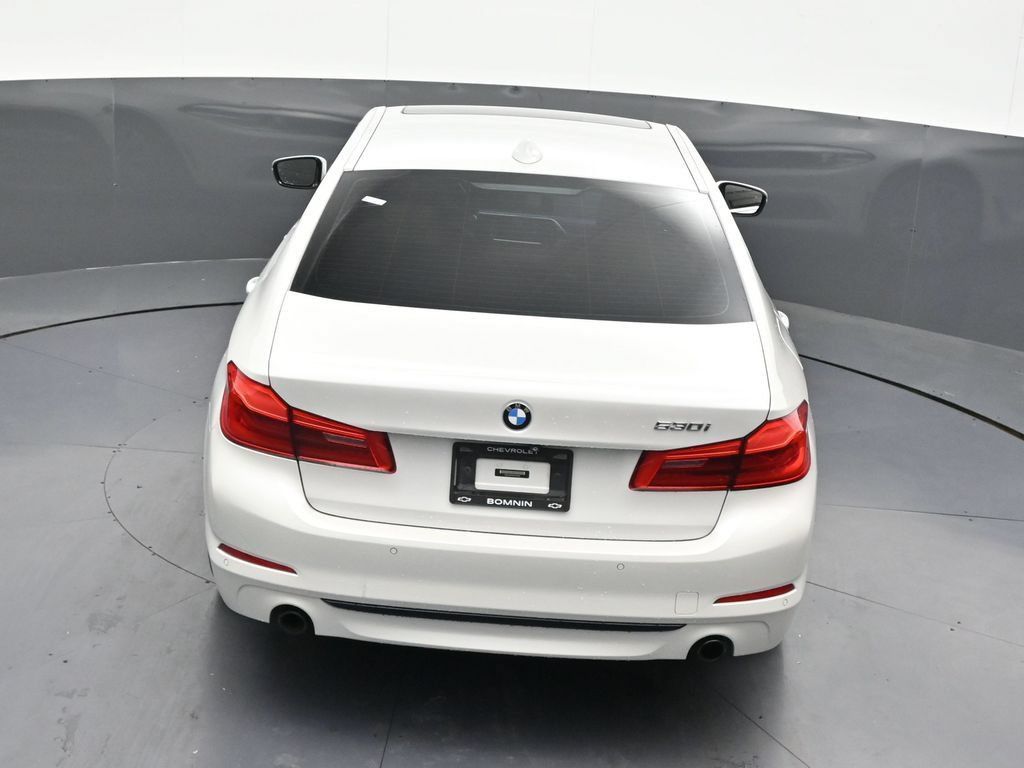 Used 2019 BMW 530i w/ Convenience Package RWD image 18