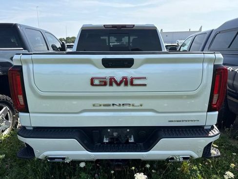 Used 2023 GMC Sierra 1500 Denali AWD/4WD image 4