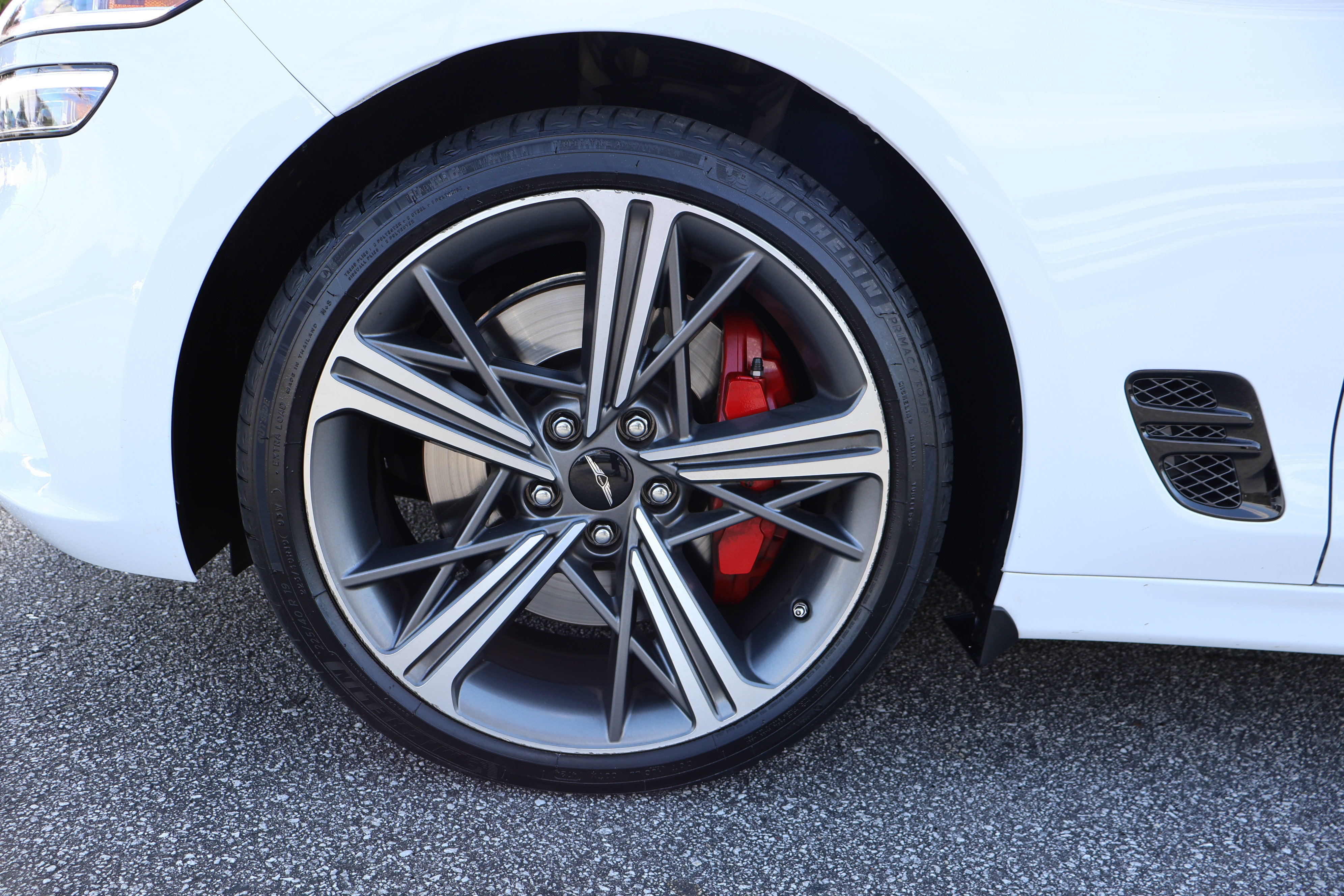 Used 2025 Genesis G70 3.3T Advanced w/ Sport Prestige Package AWD/4WD image 9