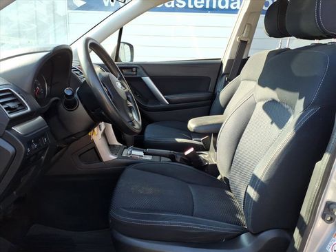 Used 2016 Subaru Forester 2.5i Premium image 8