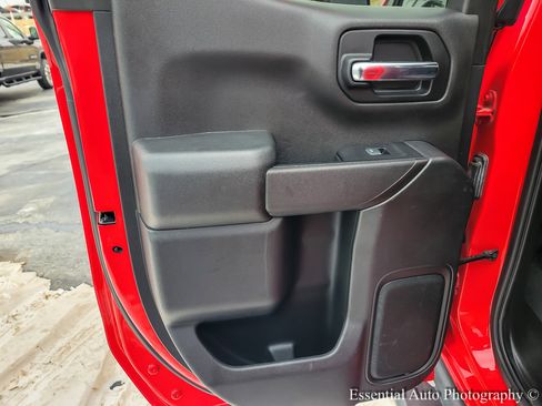 Certified 2019 Chevrolet Silverado 1500 Custom Trail Boss w/ Custom Convenience Package image 18