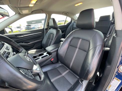 Used 2024 Nissan Altima 2.5 SR FWD image 20