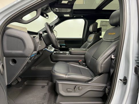 New 2026 Ford Expedition Tremor image 18