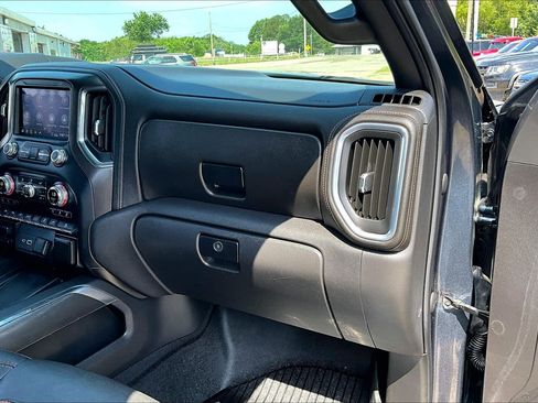 Used 2020 GMC Sierra 1500 AT4 w/ AT4 Premium Package AWD/4WD image 16