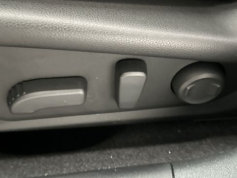 New 2026 Subaru Outback Limited AWD/4WD image 19