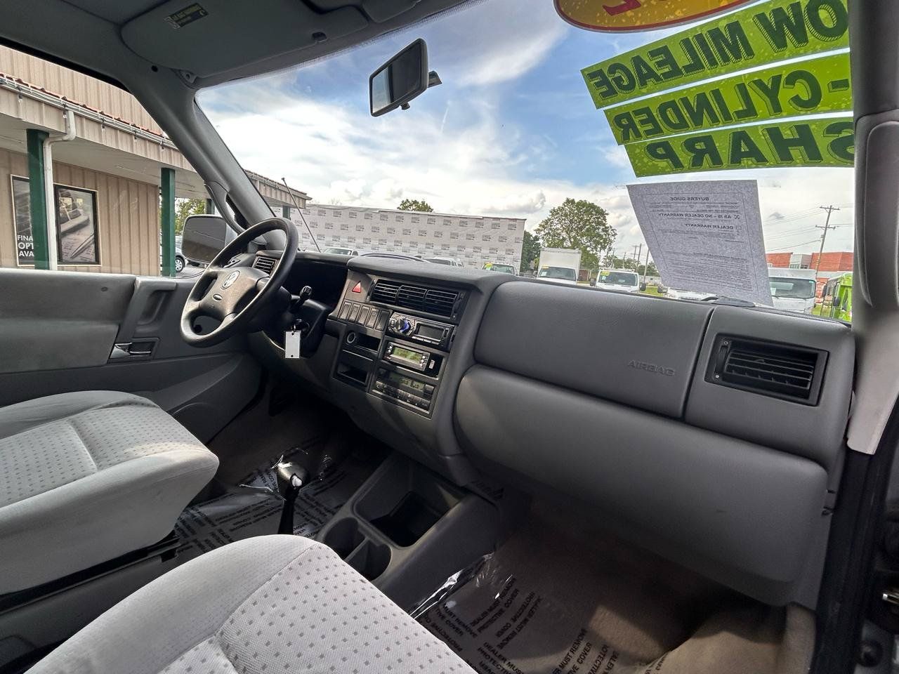 Used 2002 Volkswagen Eurovan GLS FWD image 16