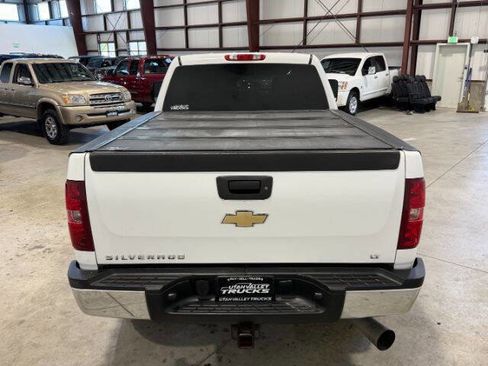 Used 2010 Chevrolet Silverado 2500 LT AWD/4WD image 10