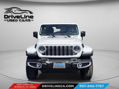 Used 2025 Jeep Wrangler Unlimited Sahara AWD/4WD image 2