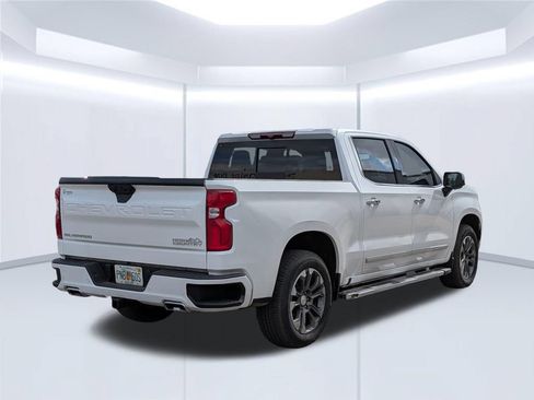 Used 2024 Chevrolet Silverado 1500 High Country AWD/4WD image 6