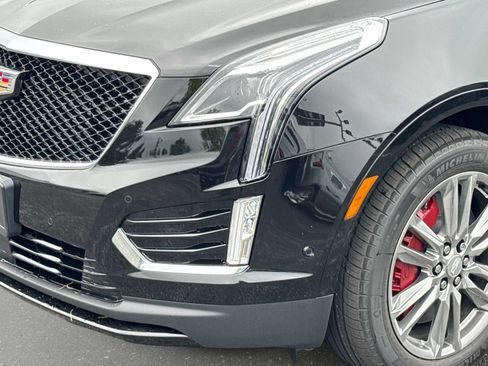 New 2026 Cadillac XT5 Sportv AWD/4WD image 7