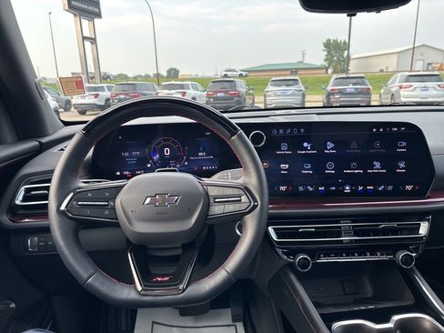 Used 2024 Chevrolet Traverse RS w/ LPO, Floor Liner Package image 16