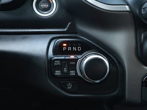 Used 2022 RAM 1500 Big Horn AWD/4WD image 16