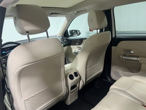 Used 2022 Mercedes-Benz GLB 250 4MATIC image 26