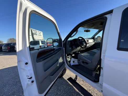 Used 2007 Ford F250 Lariat AWD/4WD image 13
