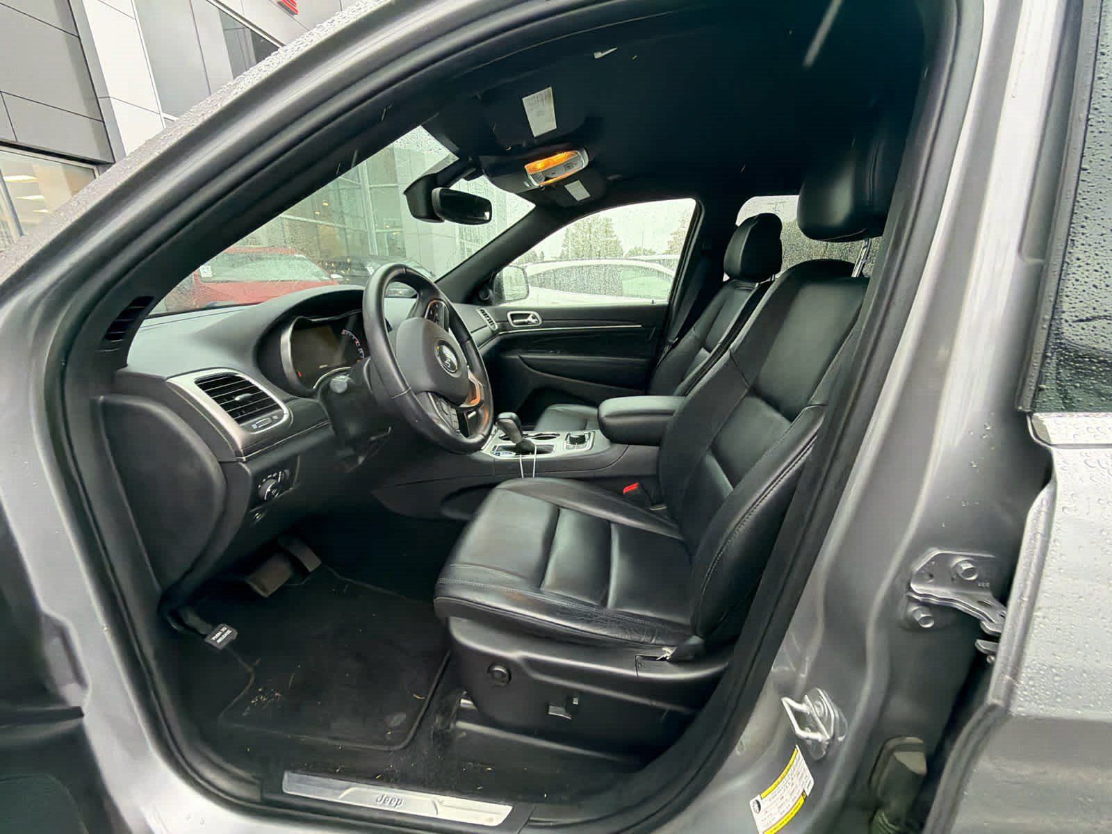 Used 2019 Jeep Grand Cherokee Limited w/ Trailer Tow Group IV AWD/4WD image 9