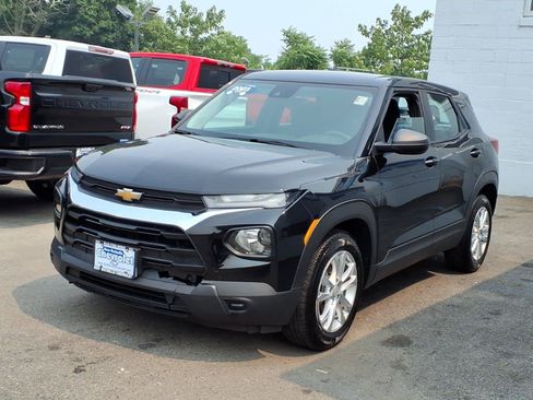 Certified 2023 Chevrolet TrailBlazer LS FWD image 3
