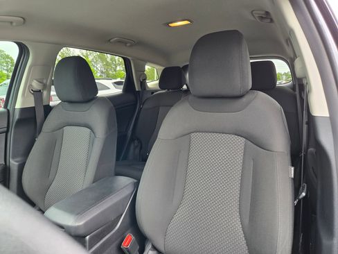 Used 2025 Kia Sportage LX FWD image 24