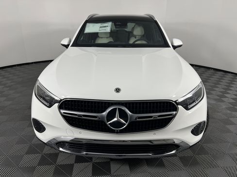 Used 2026 Mercedes-Benz GLC 300 4MATIC image 4