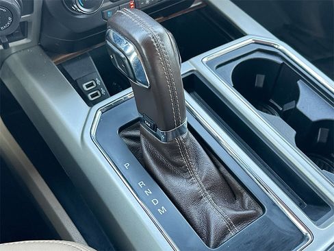 Certified 2018 Ford F150 Lariat image 22