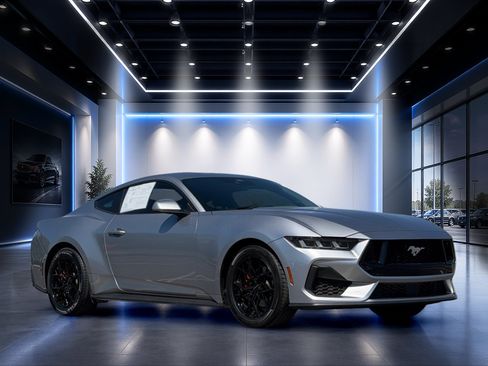 Used 2024 Ford Mustang Coupe RWD image 2