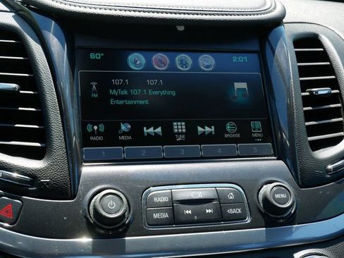 Used 2019 Chevrolet Impala LT FWD image 23