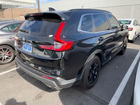 Used 2025 Honda CR-V Sport image 4