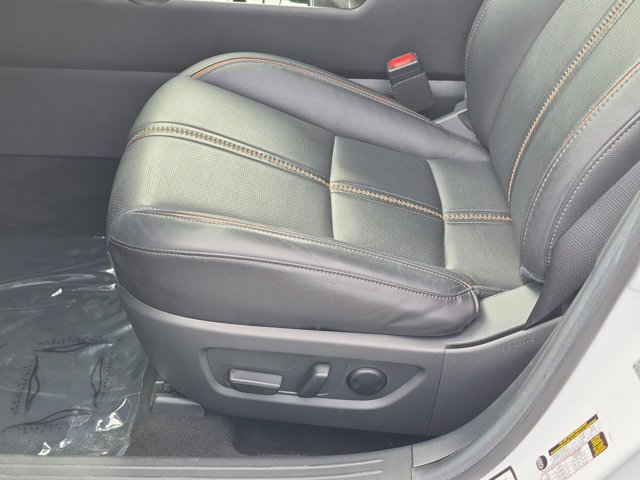 Used 2025 MAZDA CX-50 AWD 2.5 Hybrid w/ Premium Pkg image 11