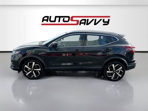 Used 2022 Nissan Rogue Sport SL w/ Premium Package image 4