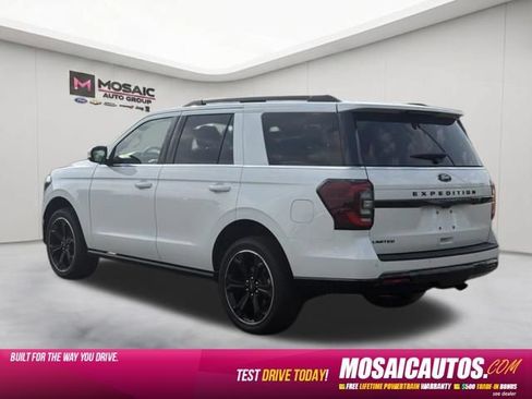 Used 2024 Ford Expedition Limited AWD/4WD image 5