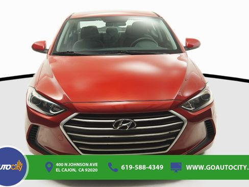 Used 2017 Hyundai Elantra SE FWD image 4