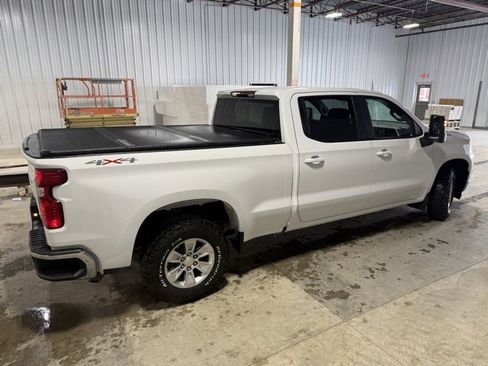 Used 2022 Chevrolet Silverado 1500 LT image 31